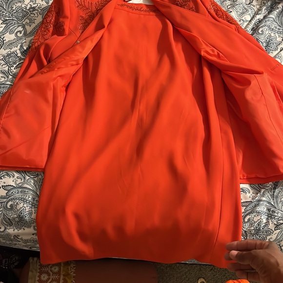 Women’s suit in orange size 18. Jacket and skirt size 18 - Picture 5 of 5